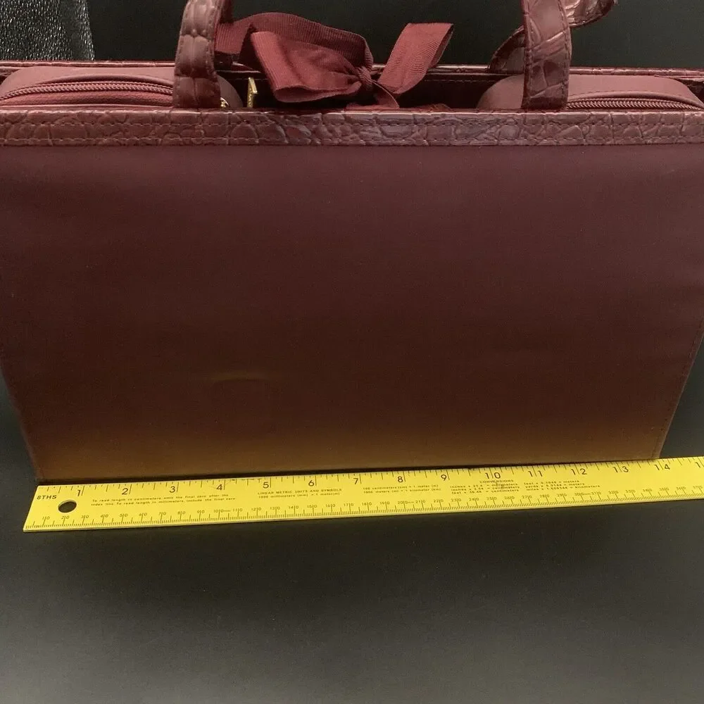 NEW Vintage Estee Lauder Burgundy Hard Makeup Travel Case Alligator Style Trim